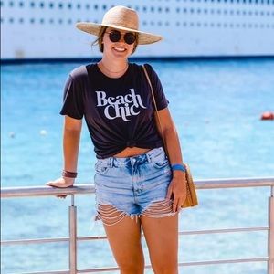 AMUSE SOCIETY Beach Chic Graphic Tee